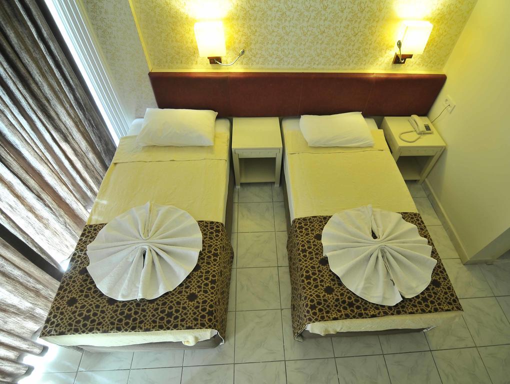 Sun Kiss Hotel Side Cameră foto